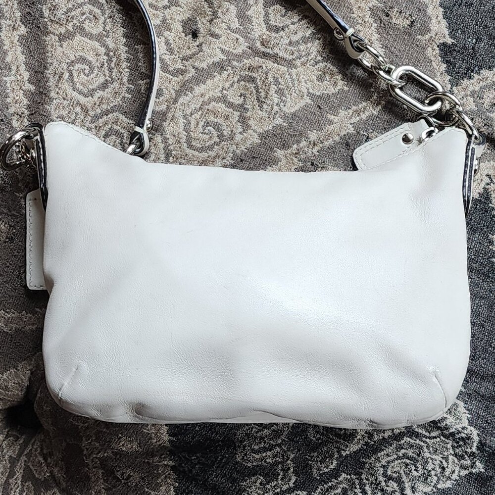 ✅️ Coach Elegant White Leather Shoulder Bag *Very Rare - Picture 7 of 15